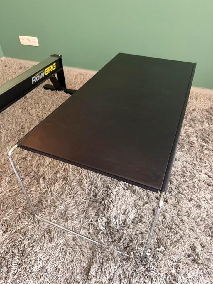 Minimalistische metalen bijzettafel, Huis en Inrichting, Tafels | Bijzettafels, Gebruikt, Ophalen