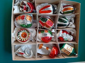 Oude kerstballen beschikbaar voor biedingen