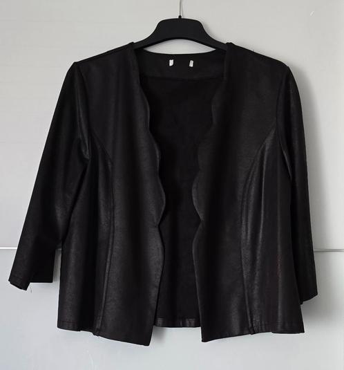 Kort zwart jasje maat 46, Kleding | Dames, Jasjes, Kostuums en Pakken, Zo goed als nieuw, Jasje, Zwart, Ophalen of Verzenden