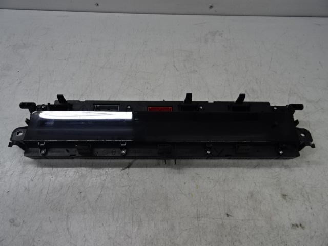 KM TELLER Renault Grand Scénic II (JM) (P8200451585A), Auto-onderdelen, Dashboard en Schakelaars, Renault, Gebruikt