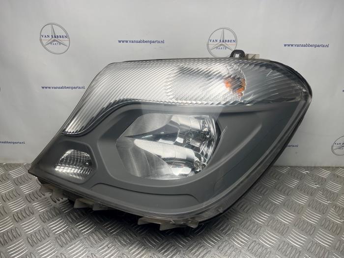 Phare gauche d'un Mercedes Sprinter, Autos : Pièces & Accessoires, Éclairage, Mercedes-Benz, Utilisé, 3 mois de garantie
