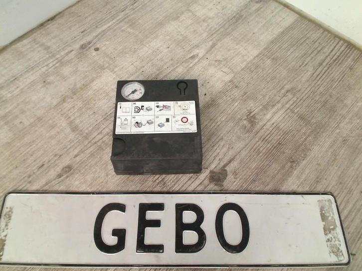 LUCHTPOMP Audi A3 Sportback (8VA / 8VF) (01-2012/10-2020), Auto-onderdelen, Overige Auto-onderdelen, Audi, Gebruikt