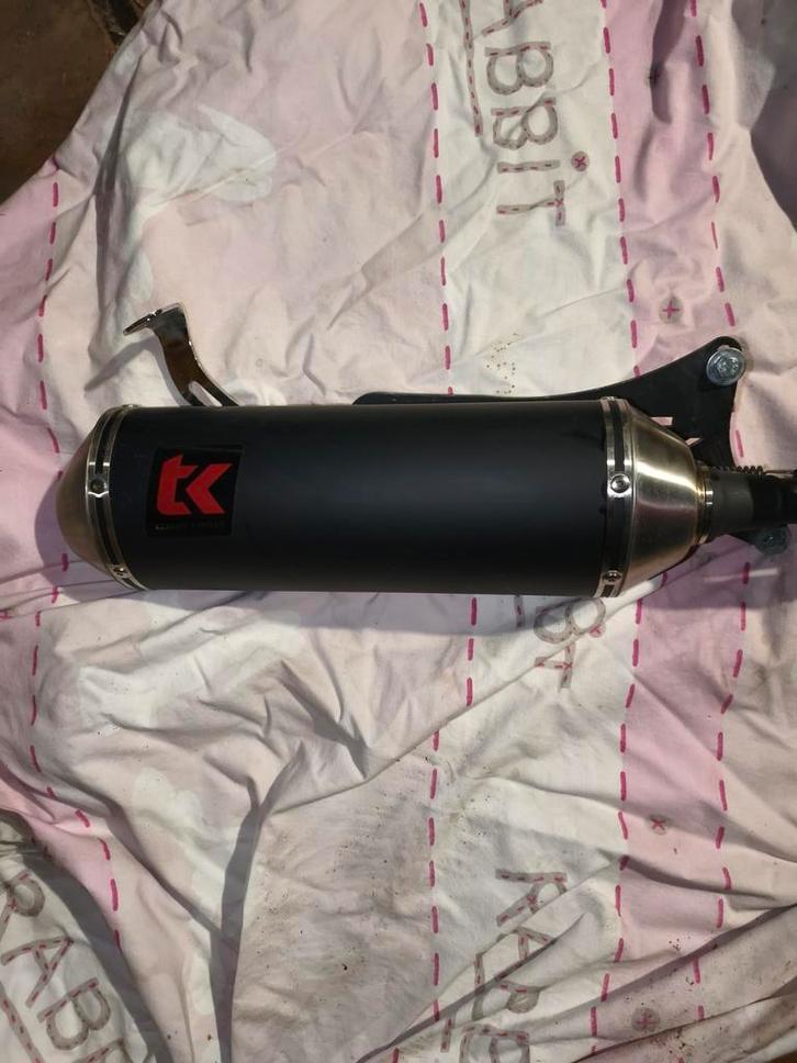 Pot d'échappement Turbokit pour
scooter sym 25cc/50cc, Motoren, Tuning en Styling, Ophalen
