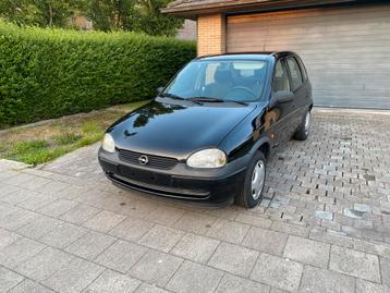 Mooie Opel Corsa te koop-Met keurig voor verkoop. beschikbaar voor biedingen