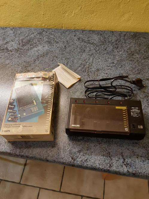 Batterijlader, Diversen, Overige Diversen, Zo goed als nieuw, Ophalen of Verzenden