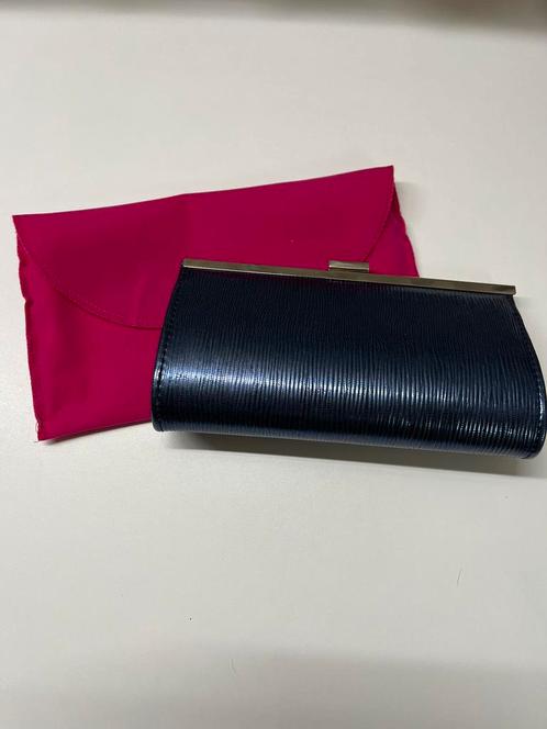 Clutch Bulaggi - Donkerblauw - afneembare ketting - Glanzend, Handtassen en Accessoires, Tassen | Damestassen, Nieuw, Avondtasje