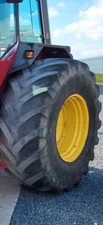 Velgen met banden 710/75r34, Zakelijke goederen, Ophalen