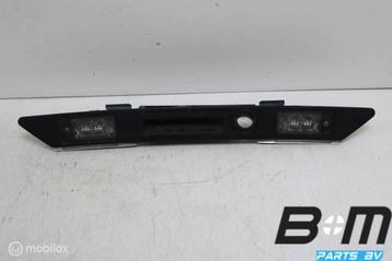 Greeplijst met kentekenverlichting Audi A4 B7 8E0827657E beschikbaar voor biedingen