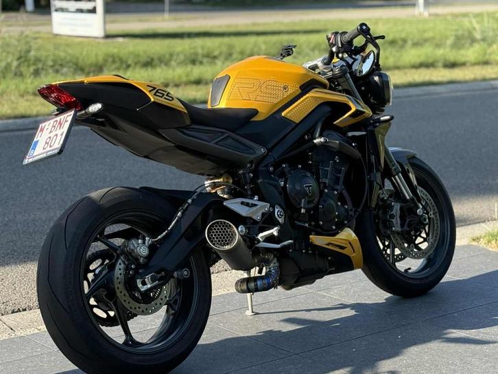 Triumph Street Triple RS 2024 Cosmic Yellow Spark uitlaat, Motoren, Motoren | Triumph, Particulier, Sport, meer dan 35 kW, 3 cilinders