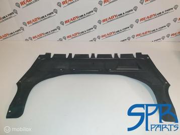 POLO 6R MPI BENZ BESCHERMPLAAT ONDER Bodemplaat 6Q0825237R beschikbaar voor biedingen