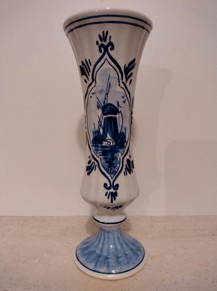 Delft Vaasjes 2 stuks, Antiek en Kunst, Antiek | Vazen, Ophalen of Verzenden