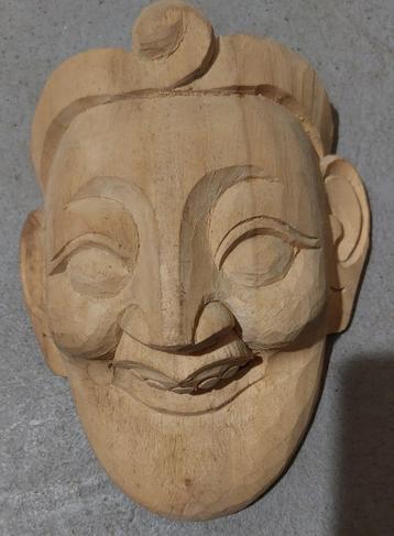 Masque de Bouddha en bois - Népal disponible aux enchères