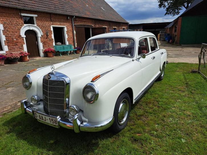mercedes ponton 220s bj 1955, Auto's, Mercedes-Benz, Particulier, Benzine, Handgeschakeld, Rood, Ophalen