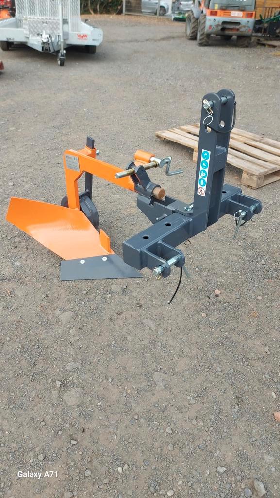NIEUWE rondgang ploeg minitractor, Zakelijke goederen, Landbouw | Werktuigen, Ophalen