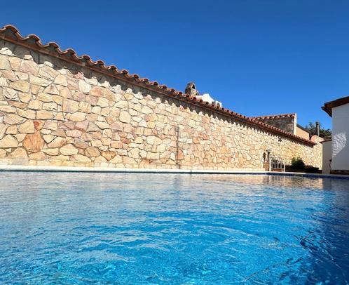 Villa met zwembad Empuriabrava 6P VRIJ!, Vakantie, Vakantiehuizen | Spanje, Costa Brava, Landhuis of Villa, Dorp, Aan zee, In bergen of heuvels