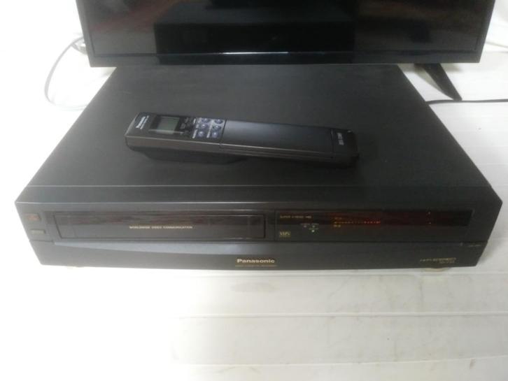 Panasonic videorecorder 6-kops HIFi stereo NV-F55, Audio, Tv en Foto, Videospelers, Gebruikt, VHS-speler of -recorder, Verzenden
