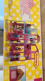 Barbie huis met 3 verdiepingen 90cm op 60 cm, Kinderen en Baby's, Speelgoed | Poppenhuizen, Zo goed als nieuw, Ophalen