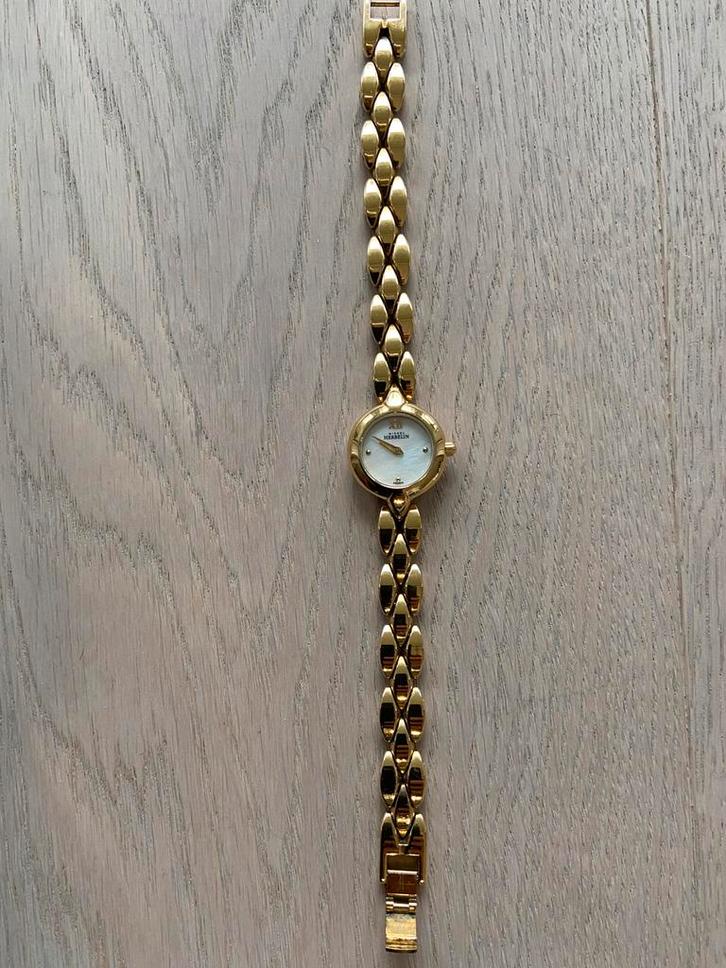 Montre-bracelet pour femme Michel Herbelin, Bijoux, Sacs & Beauté, Montres | Femmes, Comme neuf, Enlèvement