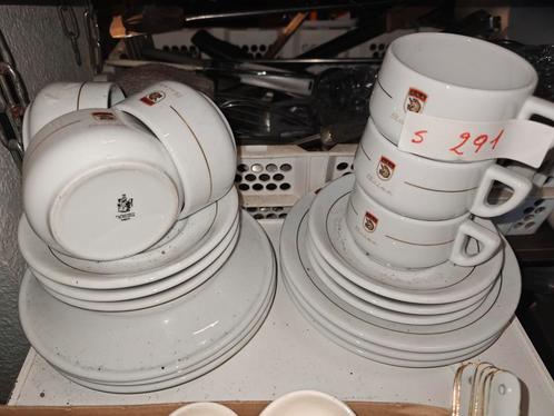 Servies 18-delig, Antiek en Kunst, Antiek | Servies compleet, Ophalen of Verzenden