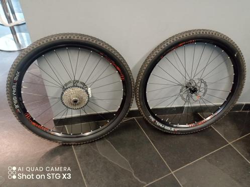 Dt swiss M1900 25mm boost compleet met banden schijven, Fietsen en Brommers, Fietsonderdelen, Ophalen