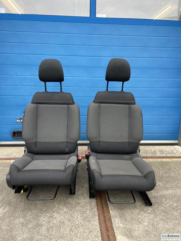 Stoel Voorstoelen Stoelen Citroen C3 zo goed als nieuw! beschikbaar voor biedingen