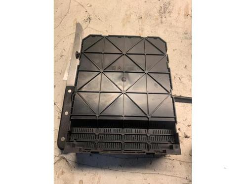 Zekeringkast van een Peugeot 207, Auto-onderdelen, Elektronica en Kabels, Peugeot, Gebruikt, 3 maanden garantie, Ophalen of Verzenden