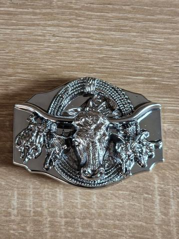 Buckle bullhorn schedel. Nieuw. beschikbaar voor biedingen