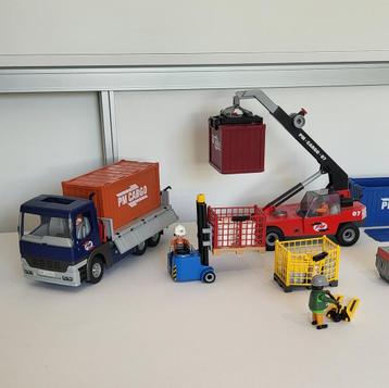 7 volledige sets Playmobil rond het thema auto beschikbaar voor biedingen