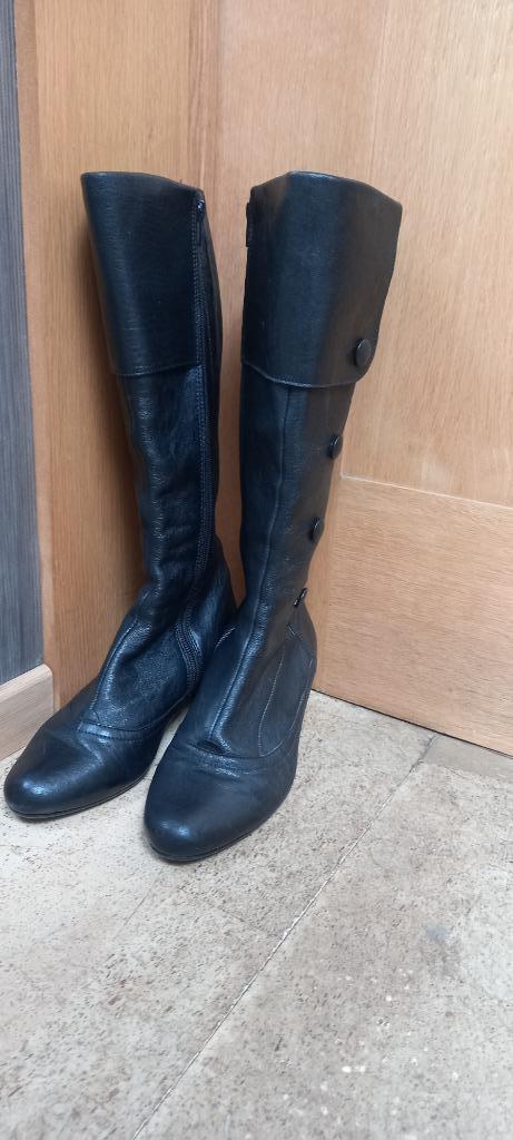 zwarte dameslaarzen 38, Kleding | Dames, Schoenen, Zo goed als nieuw, Hoge laarzen, Zwart, Ophalen of Verzenden
