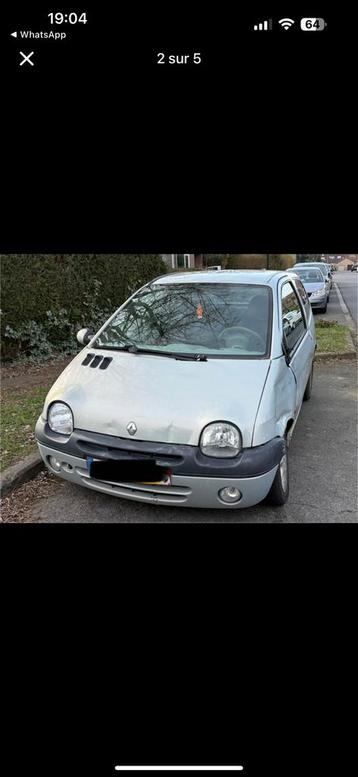 Renault twingo accidentée, Autos, Argent ou Gris, Boîte manuelle, 2 portes, Particulier