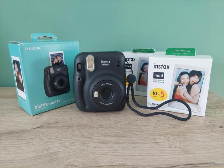Instax zwart mini 11 + 2 pakken instant film, Audio, Tv en Foto, Fotocamera's Analoog, Zo goed als nieuw, Polaroid, Fuji, Ophalen