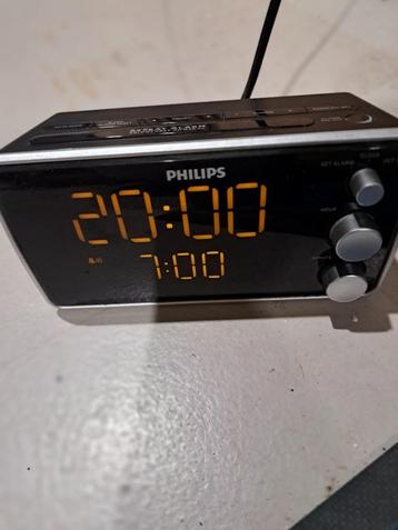 Philips AJ3541 wekkerradio – compact met alarm & radio beschikbaar voor biedingen