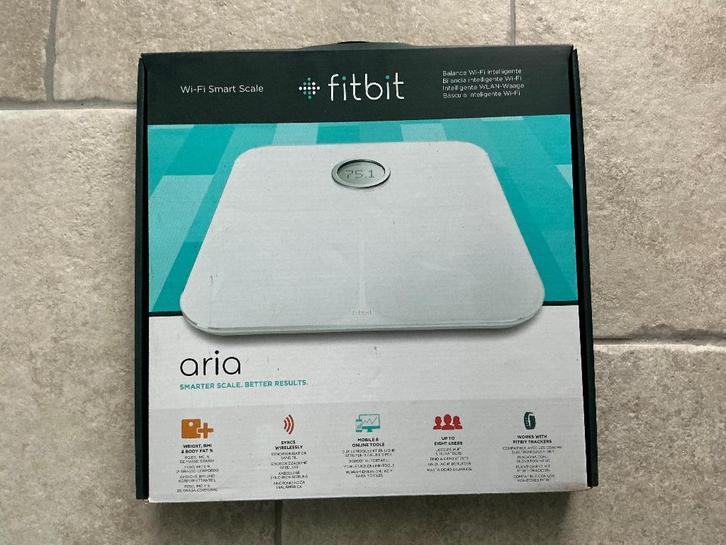 Fitbit Area weegschaal, Elektronische apparatuur, Weegschalen, Zo goed als nieuw, Digitaal, Personenweegschaal, 50 tot 100 kg