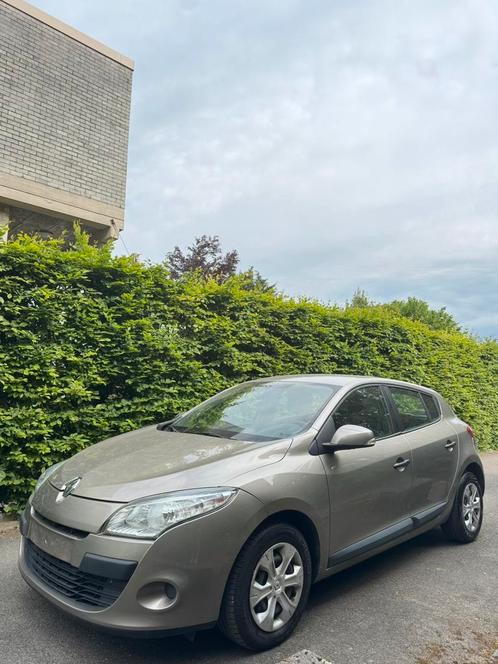 Renault Megane 1.5 diesel - 2011 - 165.000KM - GARANTIE, Auto's, Renault, Bedrijf, Te koop, Mégane, Airbags, Airconditioning, Bluetooth