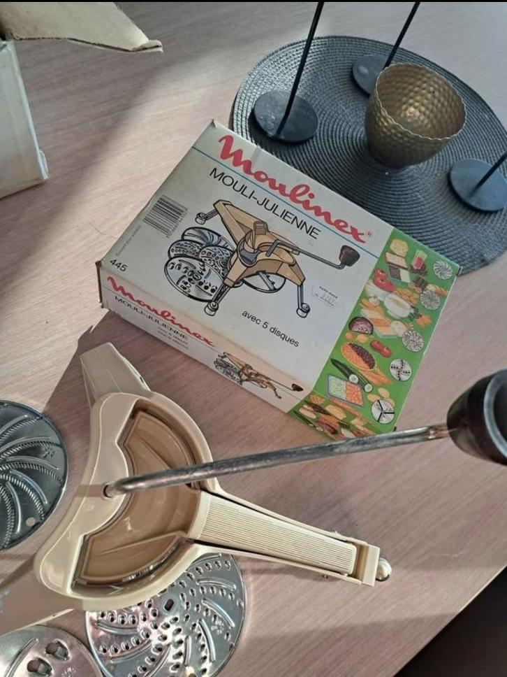 Mouli-julienne Moulinex vintage, Antiek en Kunst, Antiek | Keukengerei, Ophalen