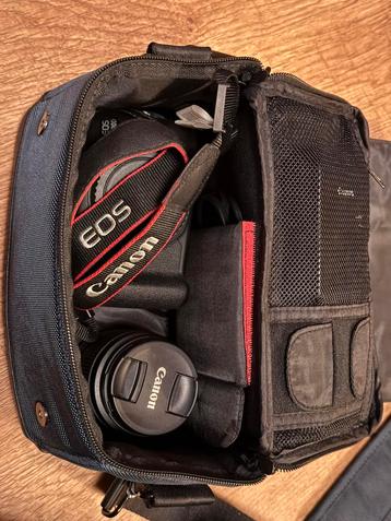 Canon eos 2000D beschikbaar voor biedingen