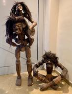 Afrikaans houten beeld, Enlèvement