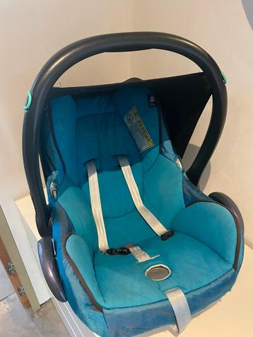 Maxi Cosi Cabriofix beschikbaar voor biedingen