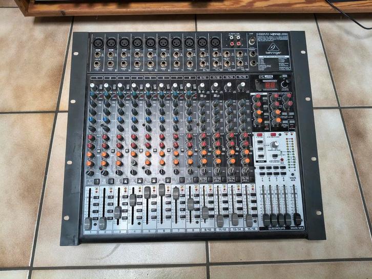 Mixeur Behringer Xenyx X2442USB, Musique & Instruments, Tables de mixage, Enlèvement ou Envoi
