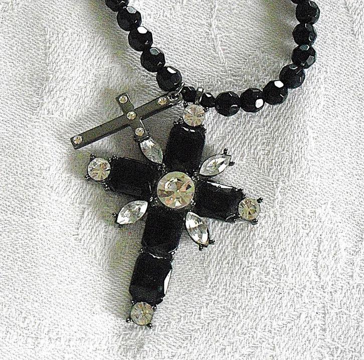 AVON: „COLLIER MOULIN”, Handtassen en Accessoires, Kettingen, Nieuw, Zwart, Ophalen of Verzenden