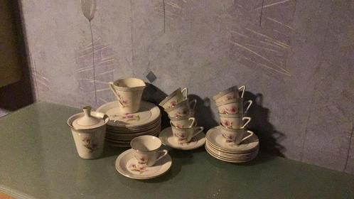 Koffie servies. “Moulin des Loups” Chevreuse, Antiek en Kunst, Antiek | Servies compleet, Ophalen of Verzenden