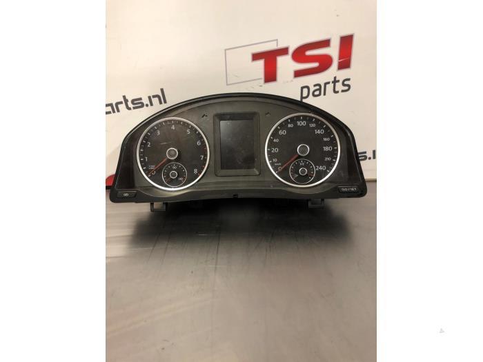 Instrumentenpaneel van een Volkswagen Tiguan, Auto-onderdelen, Dashboard en Schakelaars, Volkswagen, Gebruikt, 3 maanden garantie