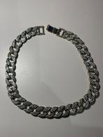 Chaîne avec strass brillant, Ophalen
