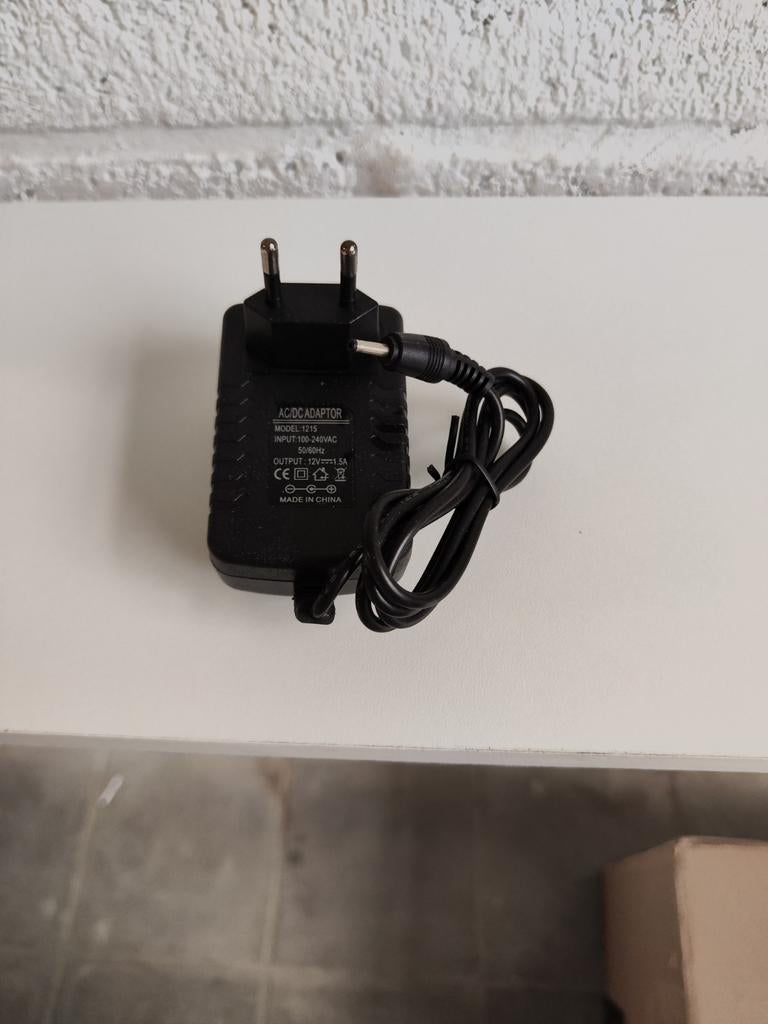 Adaptateur d'alimentation, Enlèvement ou Envoi, Neuf