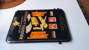 Reclame kalender scharnieren  beschikbaar voor biedingen