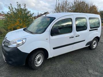 2017 Renault Kangoo cargo léger 5 pers. disponible aux enchères