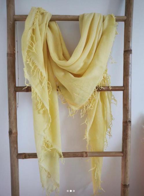 Mooie sjaal van Zadig & Voltaire zgan, Kleding | Dames, Mutsen, Sjaals en Handschoenen, Zo goed als nieuw, Sjaal, Maat 38/40 (M)