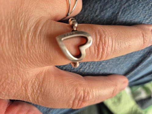 Heart ball ring Gucci, Handtassen en Accessoires, Ringen, Gebruikt, Dame, 19 tot 20, Zilver, Zilver, Ophalen