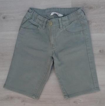 Bermuda H&M,maat 122 beschikbaar voor biedingen