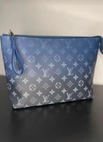 Sac Louis Vuitton, Handtassen en Accessoires, Toilettassen, Ophalen of Verzenden, Zo goed als nieuw